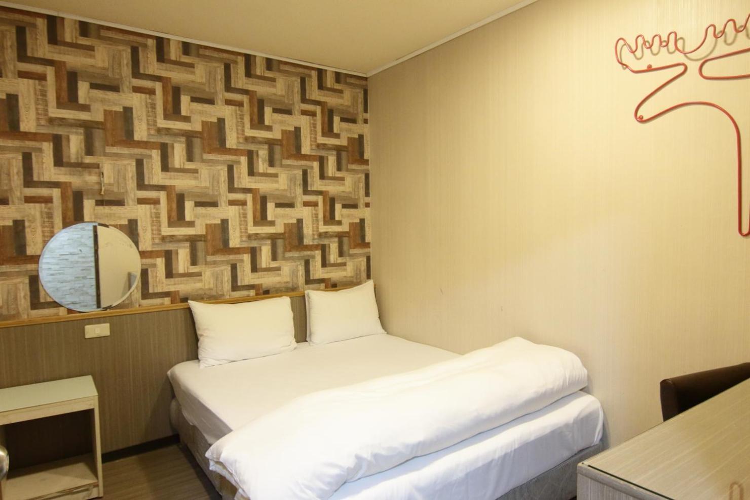 Baoshan Hotel Чжунли Экстерьер фото