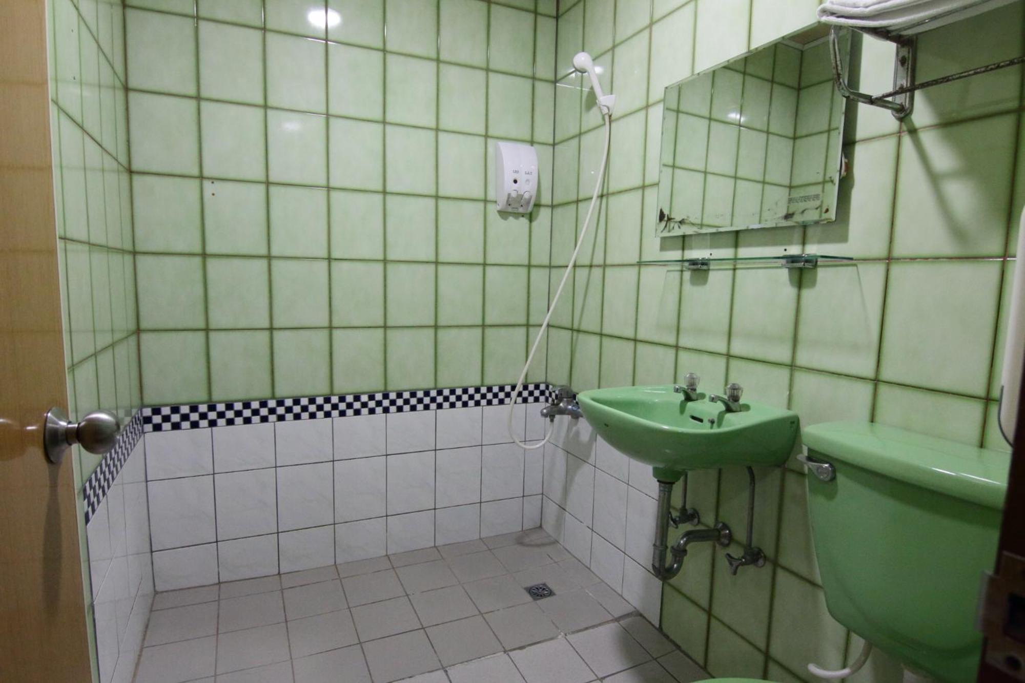 Baoshan Hotel Чжунли Экстерьер фото