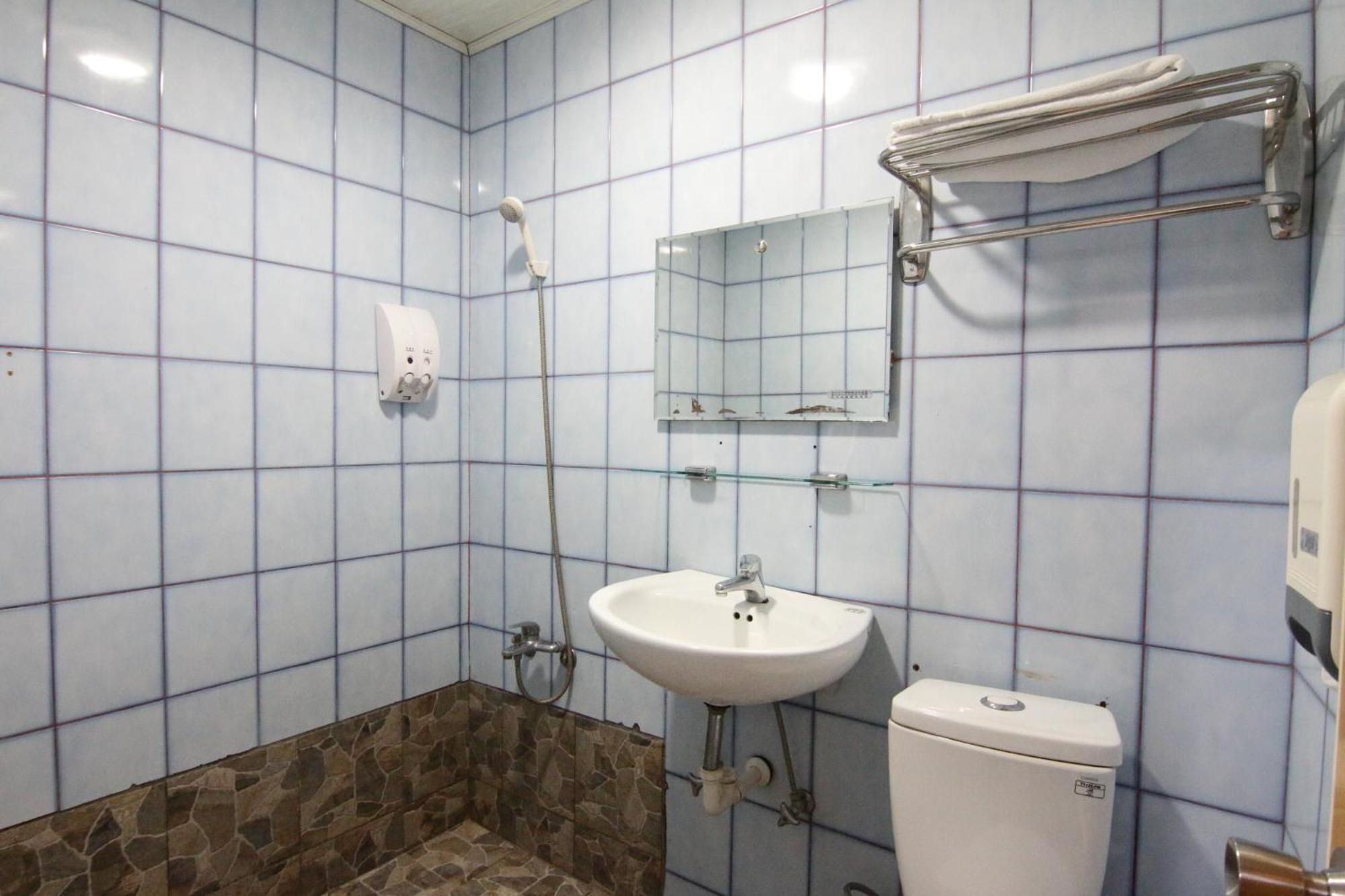 Baoshan Hotel Чжунли Экстерьер фото